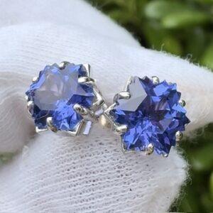 14k White Gold Snowflake Cut Tanzanite Stud Earrings, 8mm Diameter Stones (2.5 g together)